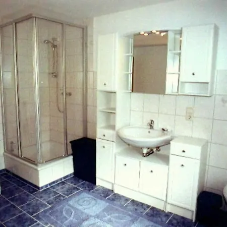 Haus Amira Apartment *