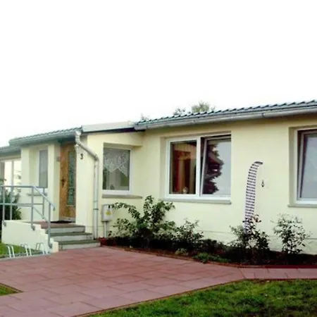 Haus Amira Apartment *